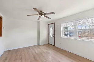 25 Fairview Ave, Dracut, MA 01826 - Photo 7