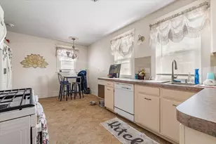 85 Narragansett St, Springfield, MA 01107 - Photo 33