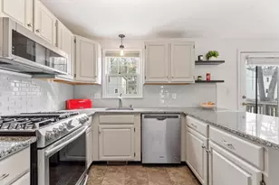 132 Wellman Ave, Chelmsford, MA 01863 - Photo 3