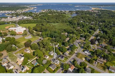 58 Chase St, Barnstable, MA 02601 - Photo 3