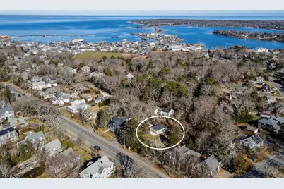 90A Edgartown Rd, Tisbury, MA 02568 - Photo 15