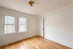 10 Perrot St, Worcester, MA 01602 - Photo 13