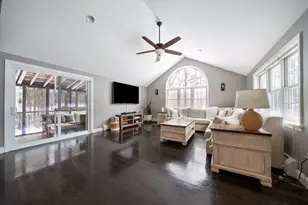 461 Maple St, Franklin, MA 02038 - Photo 13