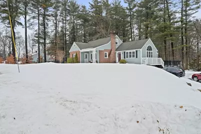 461 Maple St, Franklin, MA 02038 - Photo 3