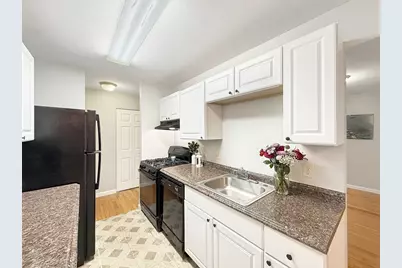 2 Shrewsbury Green Dr #F, Shrewsbury, MA 01545 - Photo 9