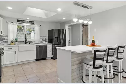 110 Russell St, Peabody, MA 01906 - Photo 15