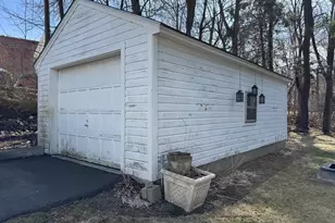 173 Pleasant St, Clinton, MA 01510 - Photo 5