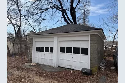 9 Willow Street, Northbridge, MA 01588 - Photo 7