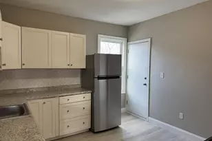 630 Metropolitan Ave, Boston, MA 02136 - Photo 3