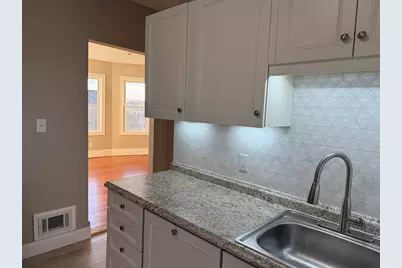 630 Metropolitan Ave #3, Boston, MA 02136 - Photo 3