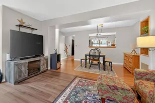 1001 Brookhaven Ln, Woonsocket, RI 02895 - Photo 5