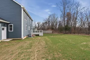 185 Vineland Ave, East Longmeadow, MA 01028 - Photo 27