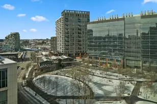 2 Earhart St, Cambridge, MA 02141 - Photo 17