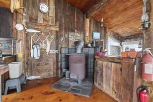 109 Bakers Is, Salem, MA 01970 - Photo 13