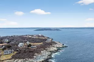 109 Bakers Is, Salem, MA 01970 - Photo 41