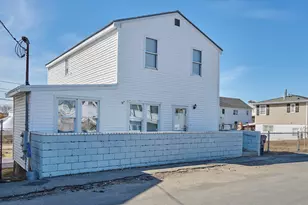 76 Railroad Ave, Salisbury, MA 01952 - Photo 25