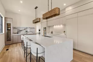 458 Dudley Rd, Newton, MA 02459 - Photo 5