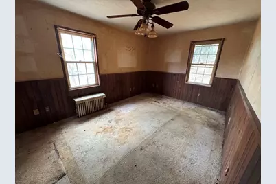 775 Dennison Dr, Southbridge, MA 01550 - Photo 15