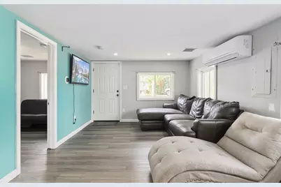 8 10th Ave, Halifax, MA 02338 - Photo 5