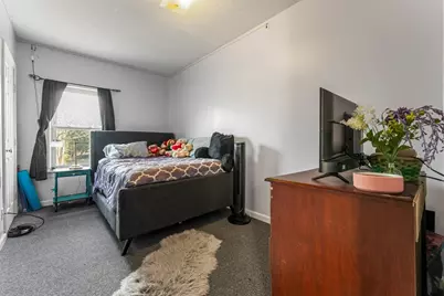 19 Chapel St, Warren, MA 01092 - Photo 15