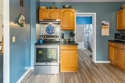 19 Chapel St, Warren, MA 01092 - Photo 7