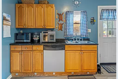 19 Chapel St, Warren, MA 01092 - Photo 5