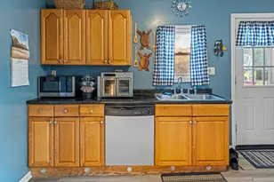 19 Chapel St, Warren, MA 01092 - Photo 5