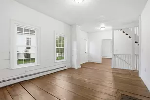 4 Townsend St, Pepperell, MA 01463 - Photo 9