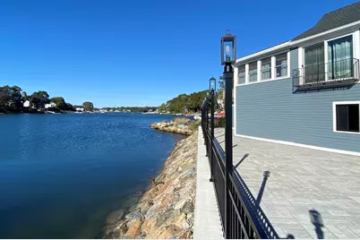 406 Washington Street #1, Gloucester, MA 01930 - Photo 3