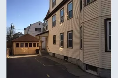 9 Euclid Ave, Worcester, MA 01610 - Photo 3