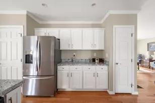 41 Quarrystone Dr, Bridgewater, MA 02324 - Photo 9