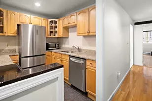 41 Warren Ave, Boston, MA 02116 - Photo 9