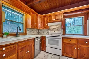 62 Peabody Ln, Greenfield, MA 01301 - Photo 11