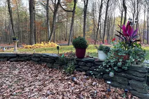 62 Peabody Ln, Greenfield, MA 01301 - Photo 3