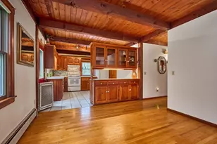 62 Peabody Ln, Greenfield, MA 01301 - Photo 9