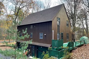 62 Peabody Ln, Greenfield, MA 01301 - Photo 9