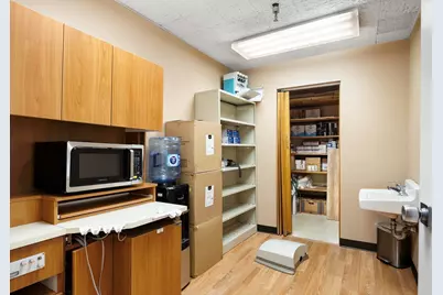 1795 Main St #206, Springfield, MA 01103 - Photo 19