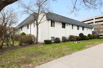 1795 Main St #206, Springfield, MA 01103 - Photo 5