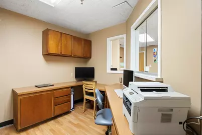 1795 Main St #206, Springfield, MA 01103 - Photo 11