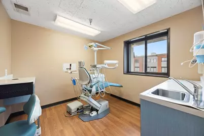 1795 Main St #206, Springfield, MA 01103 - Photo 15