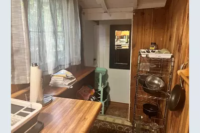 2 Merrill Ave, Hamilton, MA 01982 - Photo 5