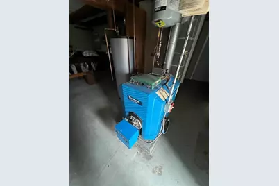 1 Sylvester Drive, Webster, MA 01570 - Photo 13