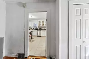 23 Plain St, Taunton, MA 02780 - Photo 9