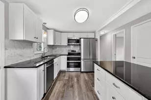 299 Fuller St, Ludlow, MA 01056 - Photo 9