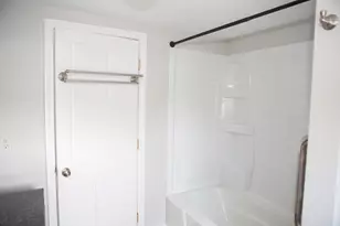 43 Beacon St, Gloucester, MA 01930 - Photo 5