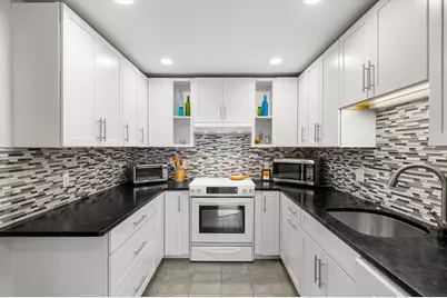 356-358 Main St #11, Boston, MA 02129 - Photo 9