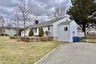 470 Pleasant St, Canton, MA 02021 - Photo 3