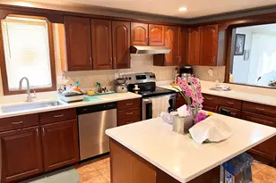 470 Pleasant St, Canton, MA 02021 - Photo 17