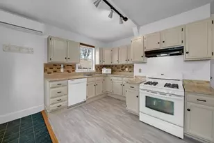 65 S Pleasant St, Haverhill, MA 01835 - Photo 3