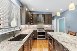 112 Ashland St, Malden, MA 02148 - Photo 9